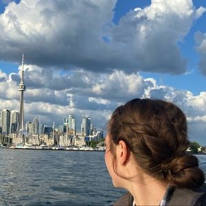 Meet your Posher, Ella